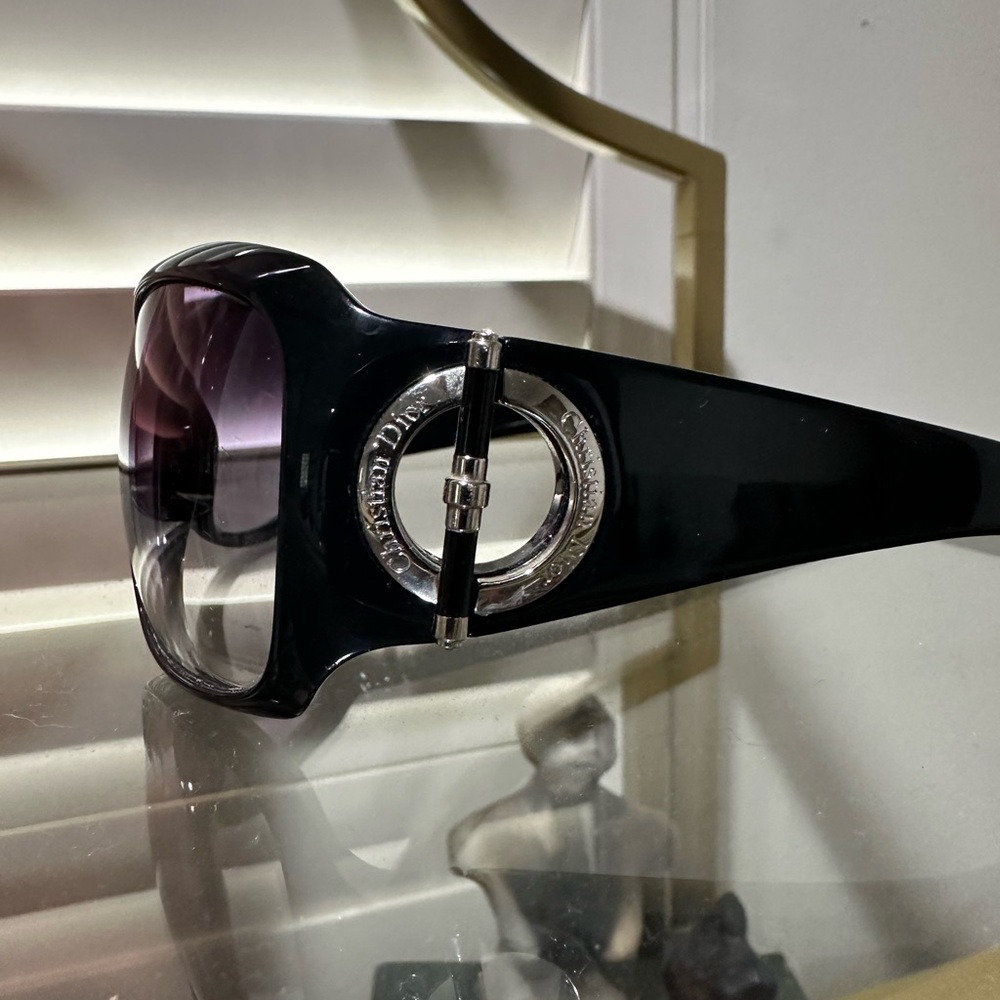 Authentic Dior Sunglasses with buckle. Black